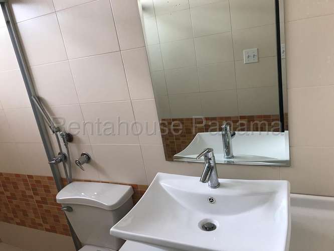 Apartamento en Alquiler en Dos Mares Mv