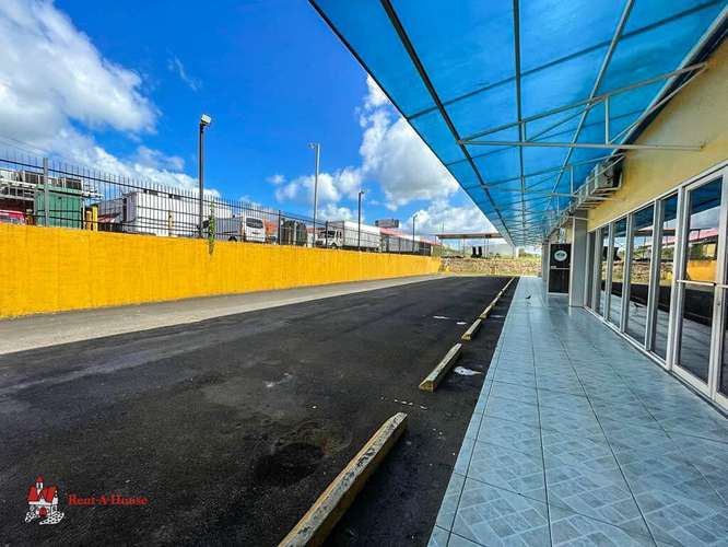 Local Comercial en Venta Las Acacias 26EPP5816 - Imagen 2