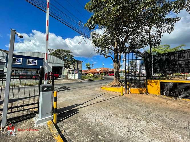 Local Comercial en Venta Las Acacias 26EPP5816 - Imagen 11