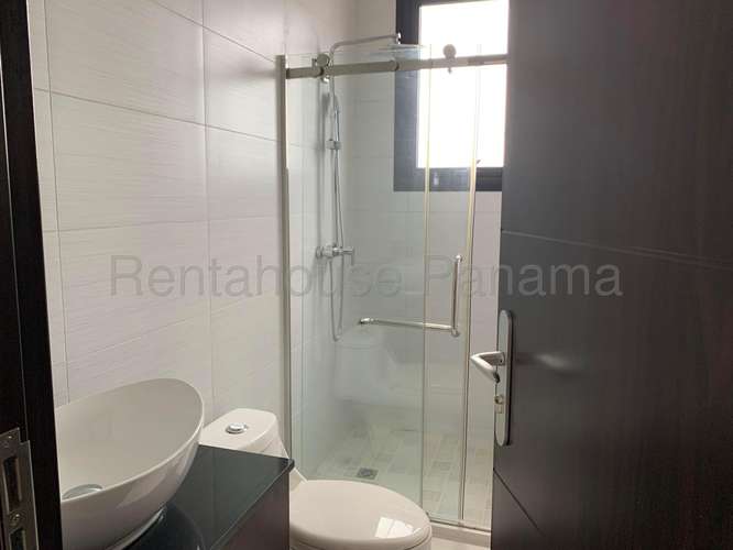 Alquiler de Apartamento en El Cangrejo 27-3128CM