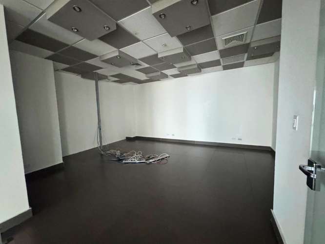 ALQUILER DE OFICINA EN CALLE 50, F&F TOWER, EL TORNILLO (8) - Imagen 4