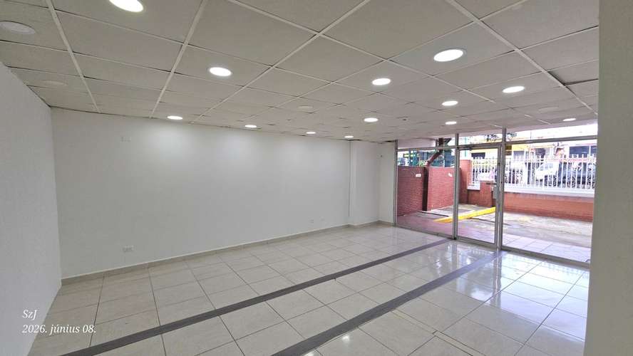 Alquiler de Local comercial en Vía Porras, 65m2 - Imagen 5