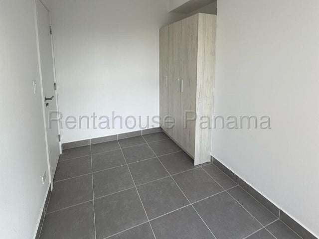 Alquiler de Apartamento Amoblado en Rio Abajo, P H Vista Pacifica 27LGG3168