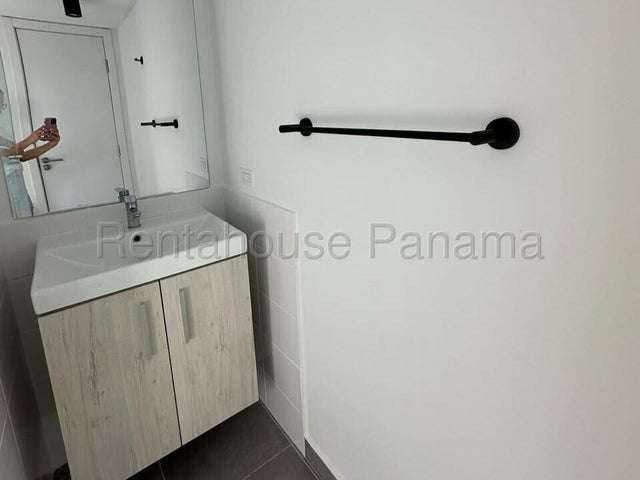 Alquiler de Apartamento Amoblado en Rio Abajo, P H Vista Pacifica 27LGG3168