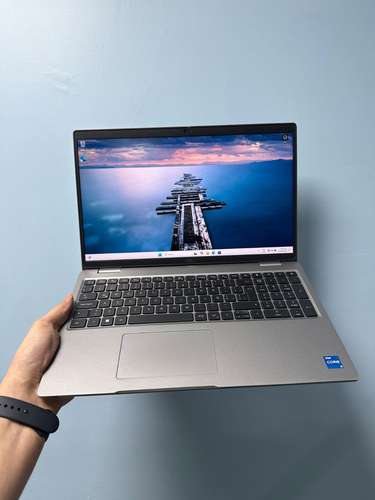 Dell Latitude 5540 i5 GEN 13, 24GB RAM, 512 SSD, Intel Iris Xe