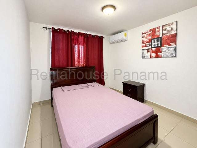 Venta de Apartamento Amoblado en Parque Lefevre, PH Centennial 27LGG3133