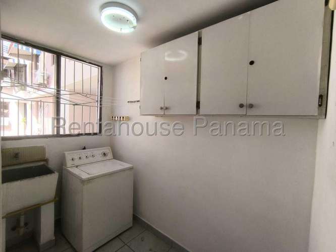 Se Alquila Apartamento en 12 de Octubre EH