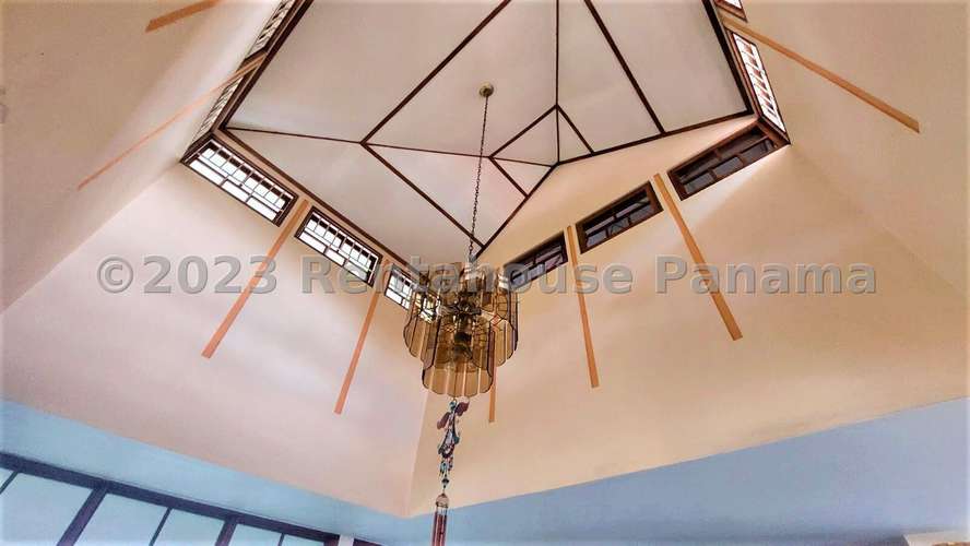 Venta de Casa en La Alameda – Casa - Imagen 13