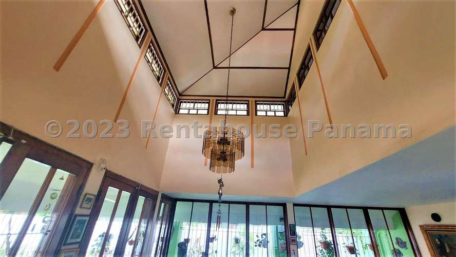 Venta de Casa en La Alameda – Casa - Imagen 12