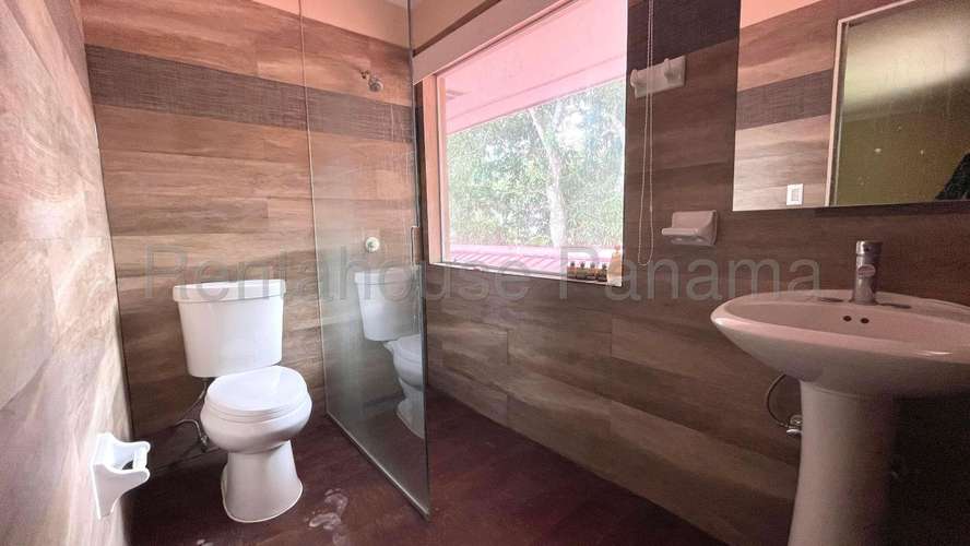Se Alquila Casa en Clayton MDV27-3163
