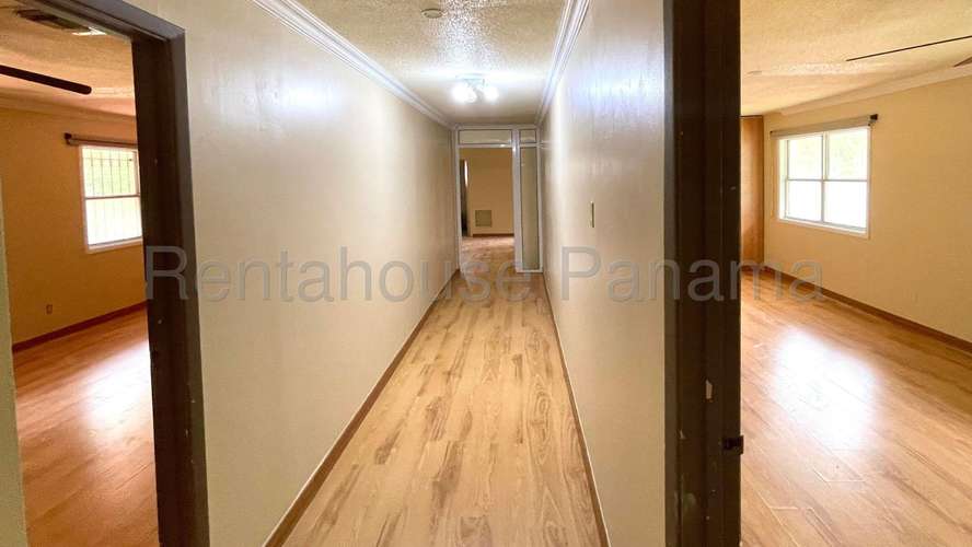 Se Alquila Casa en Clayton MDV27-3163