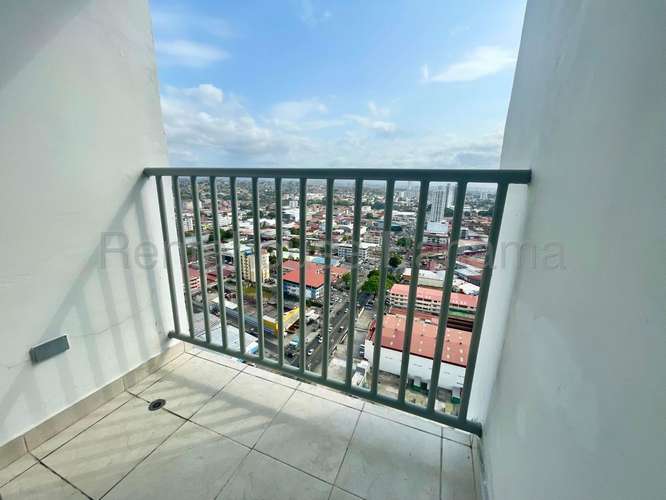 Apartamento en Alquiler en Parque Lefevre 27AECC2885 - Imagen 5