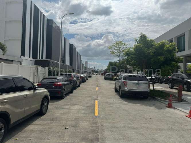 Galera en Alquiler en Panama Viejo YM