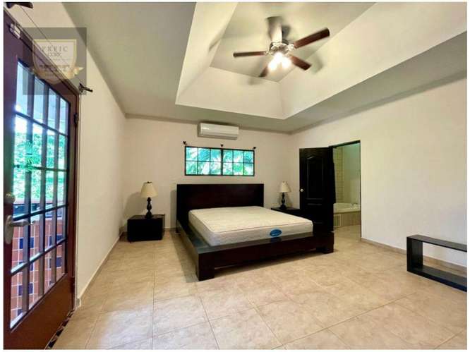 ALQUILER DE CASA EN ALBROOK CON PISCINA - Imagen 12
