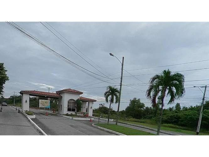 SE VENDE TERRENO 26167 M2 EN CORONADO CERCA A LA VIA PRINCIPAL