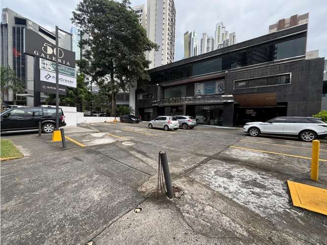 OFICINA / CALLE 50 / GALERIA 50 / 300 M2 / 2 NIVELES / SOBRE VIA