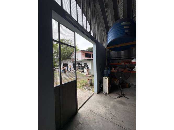 SE ALQUILA GALERA ANCON LA BOCA 91M 1 ESPACIO GALPÓN