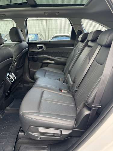 KIA SORENTO 2024 - Imagen 13
