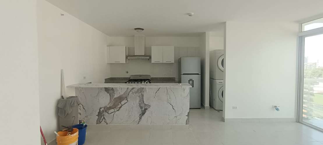 Alquiler de Apartamento en PH Metropolitan Park, Via España. GCH