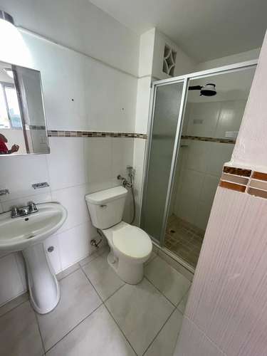 Alquilo apartamento PH LLano Bonito-Costa del Este - Imagen 4