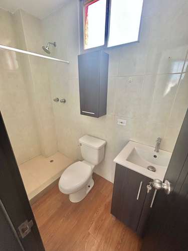 Alquilo lindo apartamento con nevera , aires y estufa , en Ph SkyPark 