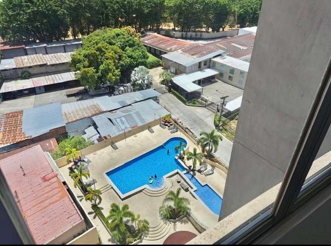 Alquilo lindo apartamento con nevera , aires y estufa , en Ph SkyPark 