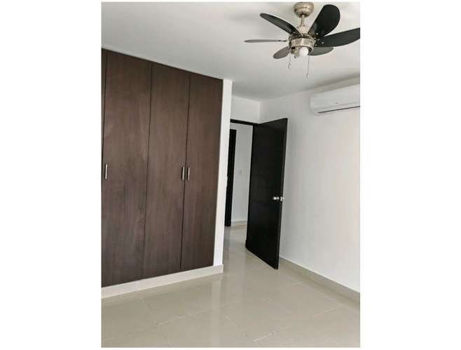Se Vende Amplio Apartamento Familiar en PH Pine Hills, Albrook – Espacio, Seguridad y Entorno Verde - Imagen 8