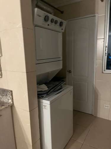 Alquilo apartamento amoblado en San Francisco, 2 recamaras, línea blanca nueva, balco, 105m2.