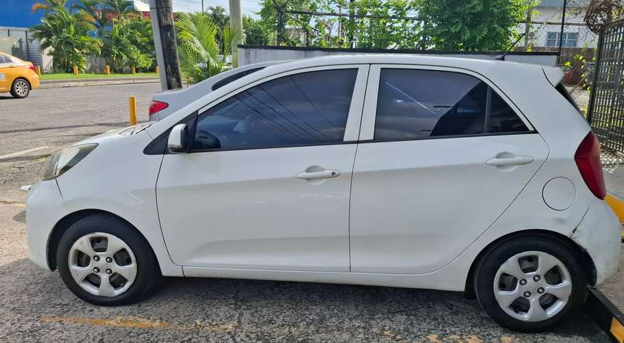 Vendo Kia Picanto 2017 automático