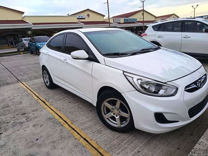 VENDO ACCENT AUTOMÁTICO  - Imagen 2