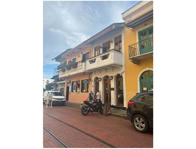 ALQUILER DE LOCAL COMERCIAL EN CASCO ANTIGUO - Imagen 2