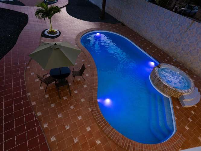 Casa en Las Acacias I con piscina y 20 estacionamientos - Imagen 17