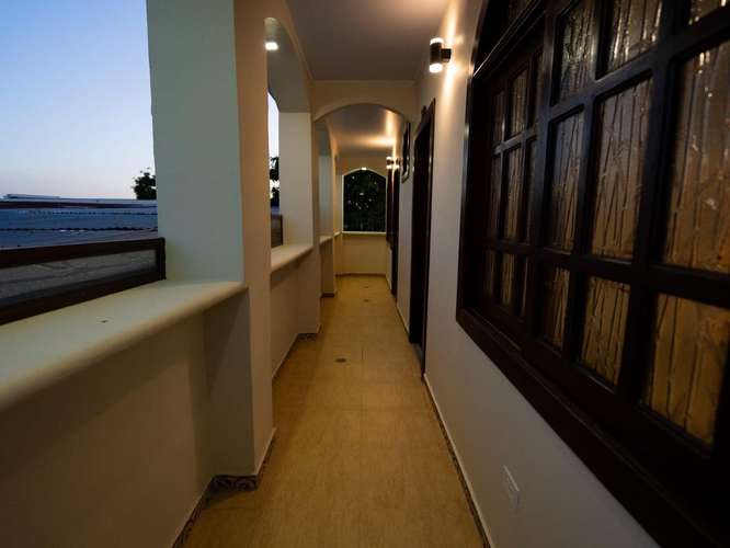 Casa en Las Acacias I con piscina y 20 estacionamientos - Imagen 12