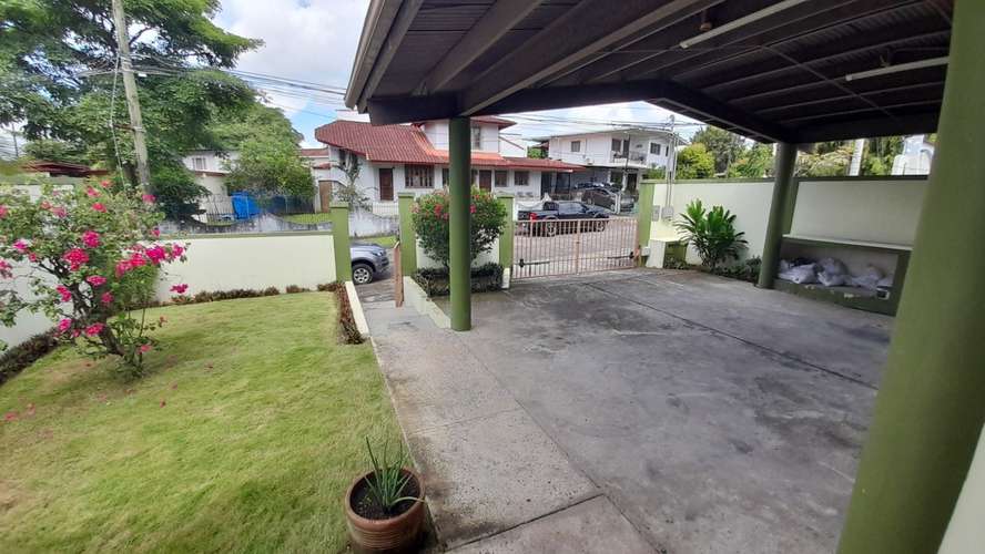 Camino Real Betania. 452mts 2r 2b 2est estudio $300,000.00neg