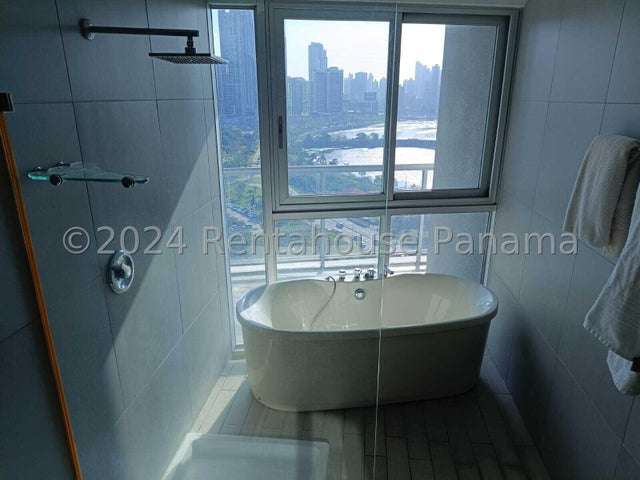 Alquiler de apartamento amoblado en Yacht Club, Av. Balboa IH27-3174 - Imagen 10