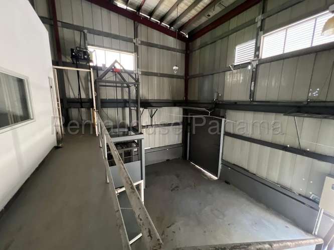 J2454GRR Venta de Galera en Don Bosco 