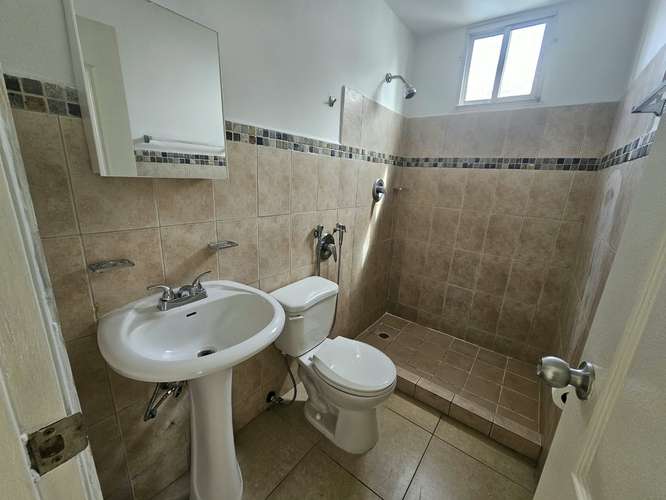  SE ALQUILA APARTAMENTO EN BELLA VISTA - Imagen 14