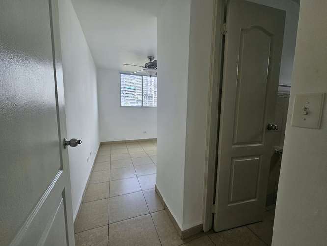 SE ALQUILA APARTAMENTO EN BELLA VISTA - Imagen 11