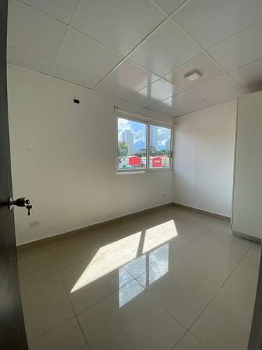 Rio Abajo Calle 5ta. Edificio de 30 apartamentos $1,700,000.00neg Rio Abajo Calle 5ta Entrando por Comasa Edificio 745mt - Imagen 7