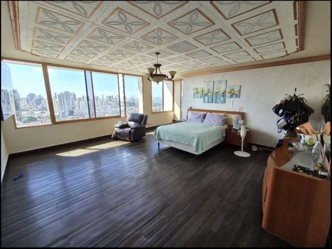 Se Vende Apartamento en Pacific Hills, Dos Mares