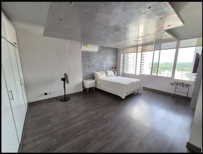 Se Vende Apartamento en Pacific Hills, Dos Mares
