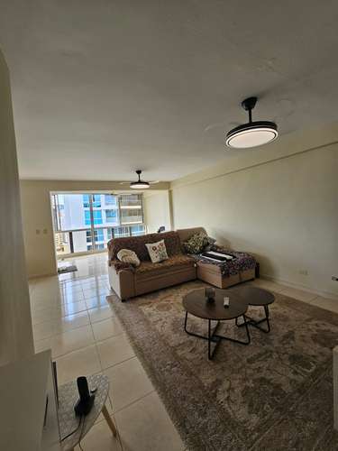 Apartamento Piso 12 (13B) | 150 m² | 3 Recámaras + 3 Baños + CBE | $1,100 USD/mes El Cangrejo