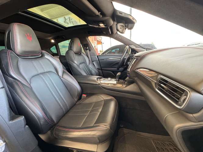 MASERATI LEVANTE 2018 SQ4 GRANSPORT IMPECABLE - Imagen 11
