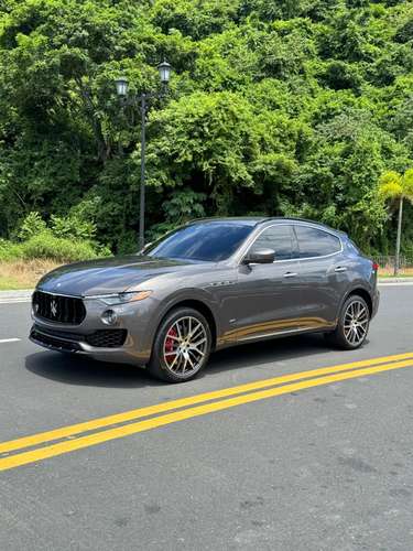 MASERATI LEVANTE 2018 SQ4 GRANSPORT IMPECABLE - Imagen 2