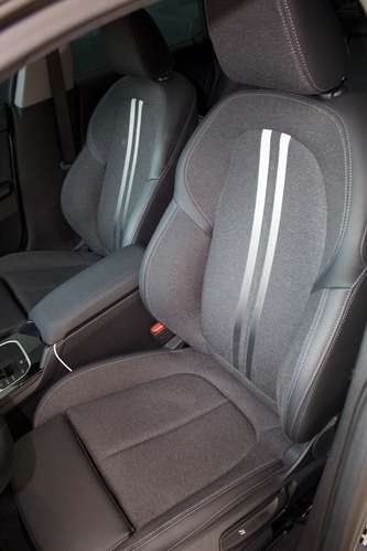 BMW 218i Gran Coupé 2023 | 12,845 km | Garantía y mantenimiento BMW vigente - Imagen 8