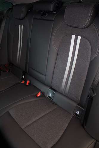 BMW 218i Gran Coupé 2023 | 12,845 km | Garantía y mantenimiento BMW vigente - Imagen 13