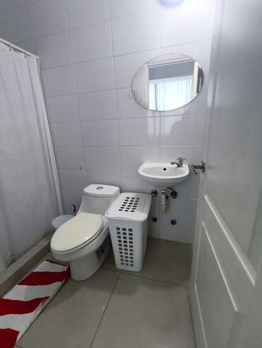 RENTO HABITACION CON BAÑO PRIVADO A VARON  EL CANGREJO $350 - Imagen 7