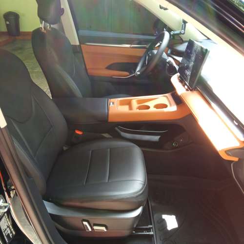 ¡Vehículo NUEVO y PERSONALIZADO! Solo tiene 1 mes. Kilómetros bajos. ¡VENTA por mudanza al extranjero! - Imagen 6