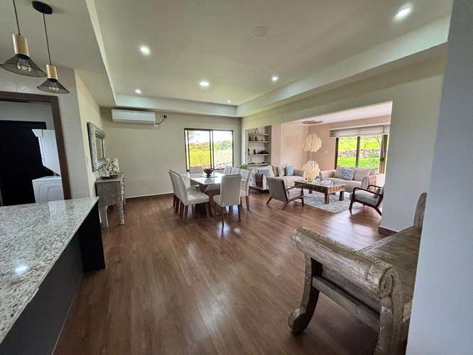 Exclusiva residencia de 3 habitaciones en Boquete Canyon Village, amueblada y con vistas a la montaña - Imagen 4