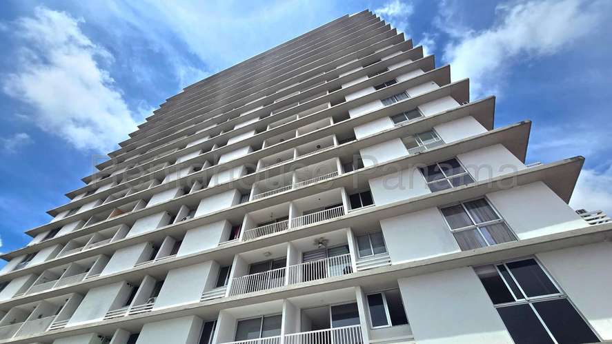 Venta de Apartamento en Parque Lefevre DCD27-3064